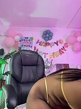Snapshot of JANYLOVE__ chatting on June 24, 11:09 am JANYLOVE online show from June 24, 11:09 am