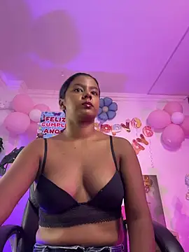 Snapshot of JANYLOVE__ chatting on June 25, 10:53 am JANYLOVE online show from June 25, 10:53 am