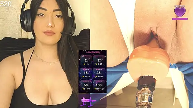 Snapshot of aleja20_- chatting on November 15, 6:33 am aleja20 - online show from November 15, 6:33 am