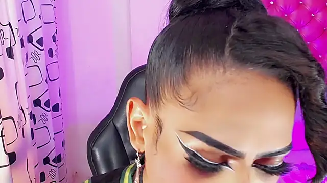 Aslhy Goddessx online show from October 3, 3:36 am