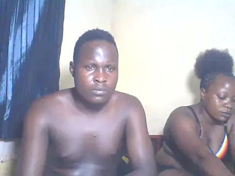 Snapshot of Dark_Queenchocolate chatting on November 22, 8:41 pm Dark Queenchocolate online show from November 22, 8:41 pm