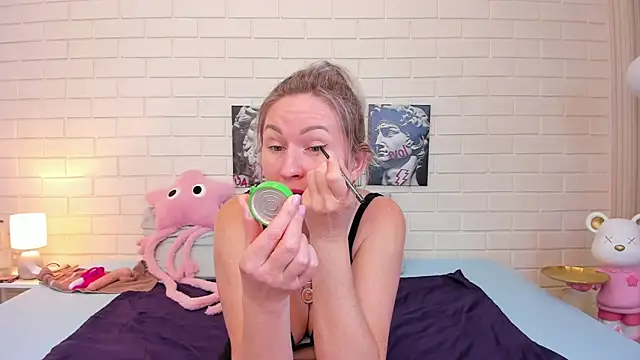 AriFleow online show from October 16, 5:19 am