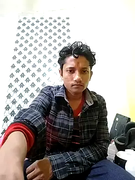 Snapshot of Indiandaddy11 chatting on December 15, 6:34 pm Indiandaddy11 online show from December 15, 6:34 pm