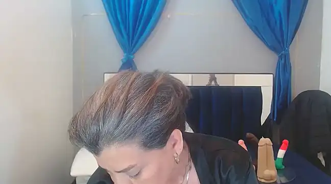 vikyadams online show from February 4, 9:28 am