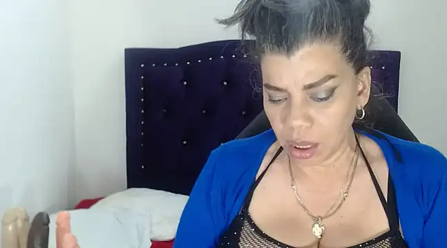 vikyadams online show from February 12, 2:03 am