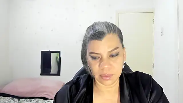 vikyadams online show from November 21, 4:11 am