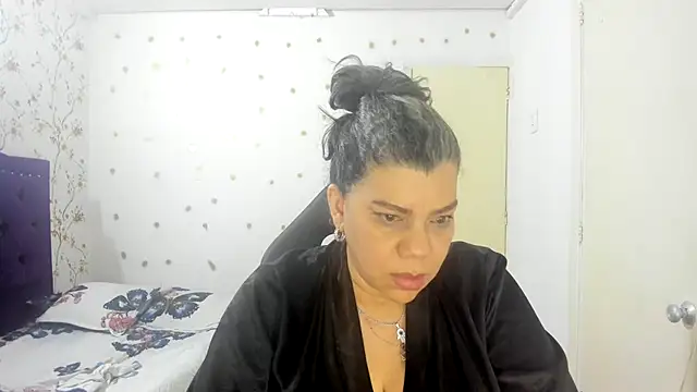 vikyadams online show from May 12, 9:39 am