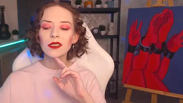 FascinatingEyess online show from October 31, 6:09 pm