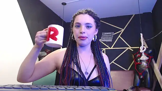 elizatexx online show from December 4, 10:08 pm