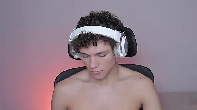 laurent nova online show from October 13, 7:08 am