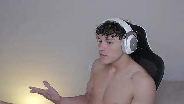 laurent nova online show from October 19, 2:50 pm