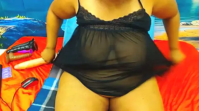 Brookylynbrownxx online show from July 13, 5:21 am