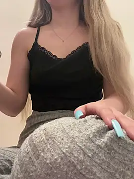 Holly-Glamour online show from March 21, 5:54 am