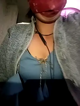 Snapshot of Sexy-bhabhi78 chatting on December 16, 1:53 am Sexy-bhabhi78 online show from December 16, 1:53 am