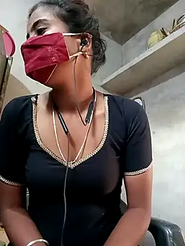 Snapshot of Sexy-bhabhi78 chatting on February 2, 2:59 am Sexy-bhabhi78 online show from February 2, 2:59 am
