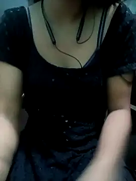 Snapshot of Sexy-bhabhi78 chatting on September 17, 7:32 am Sexy-bhabhi78 online show from September 17, 7:32 am