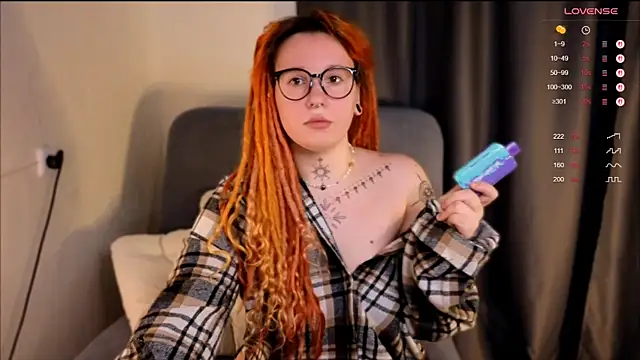 Snapshot of The_Full_Red_Moon chatting on November 19, 8:47 am The Full Red Moon online show from November 19, 8:47 am