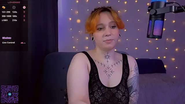 The Full Red Moon online show from March 6, 7:05 am