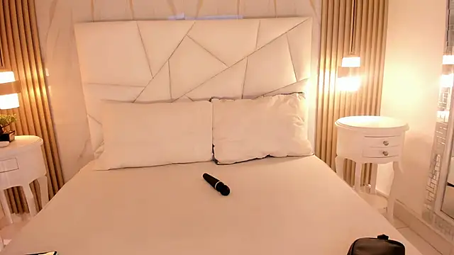 belacampbell online show from January 9, 6:27 am