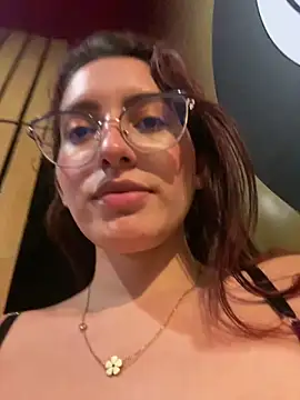 VioletPearson online show from March 11, 12:11 am