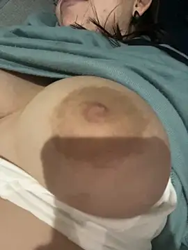 VioletPearson online show from November 20, 2:45 am