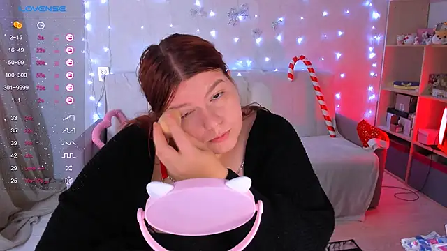 Snapshot of Melissa_Purr chatting on December 28, 12:45 pm Melissa Purr online show from December 28, 12:45 pm