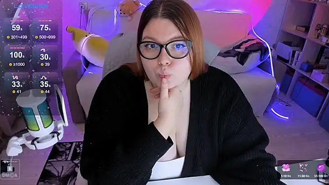 Snapshot of Melissa_Purr chatting on February 17, 6:48 pm Melissa Purr online show from February 17, 6:48 pm