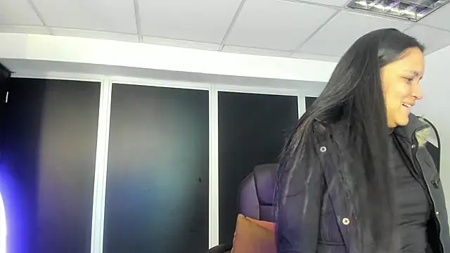 Ivanna18 x online show from October 28, 3:54 am