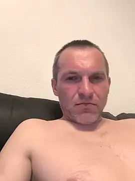 AttractiveSilk5 online show from March 29, 4:12 am