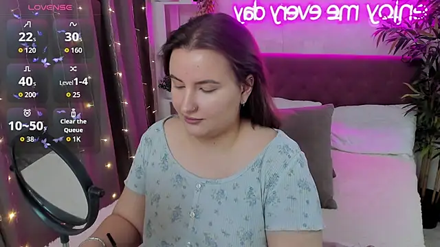 FeralPeach online show from October 19, 4:24 am