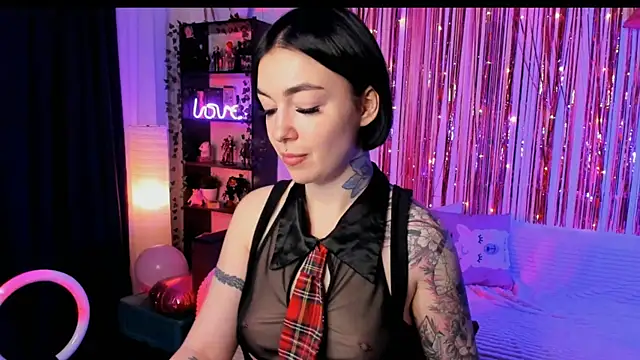 Magic Allie online show from October 19, 7:47 pm