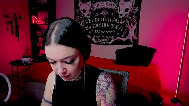 Magic Allie online show from May 6, 6:46 pm