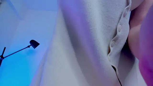 Mia Madden online show from February 16, 2:18 am