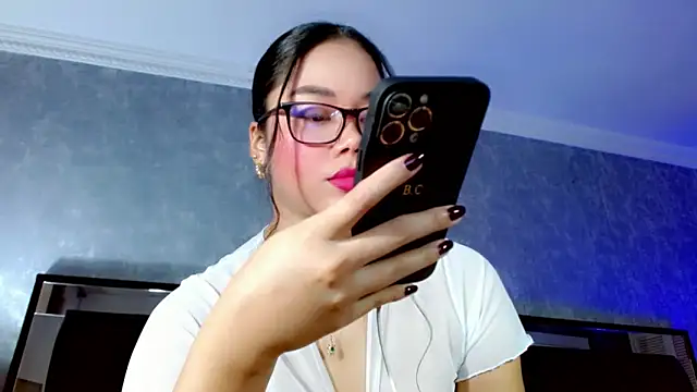 JasmineMoore online show from April 15, 9:48 pm