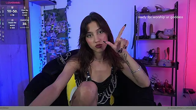 MissKorah online show from November 28, 8:33 pm