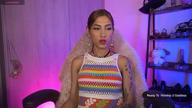 Snapshot of MissKorah chatting on July 4, 2:51 am MissKorah online show from July 4, 2:51 am