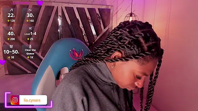 Queen perla  online show from October 15, 11:32 am