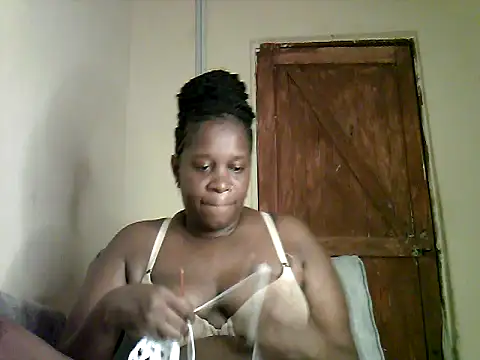 Sexy valentine001 online show from October 10, 7:35 pm