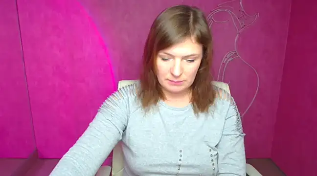 Snapshot of Lissmilf chatting on December 19, 3:52 pm Lissmilf online show from December 19, 3:52 pm
