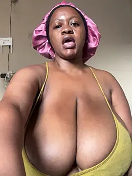 Chubbykarisma27 online show from February 3, 2:13 pm