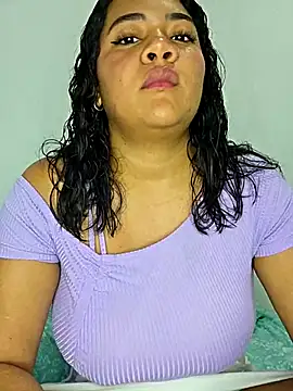 Watagatapitusberry1 online show from October 21, 11:05 pm