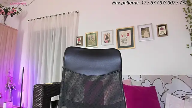 Conlosmichis online show from March 2, 4:53 pm