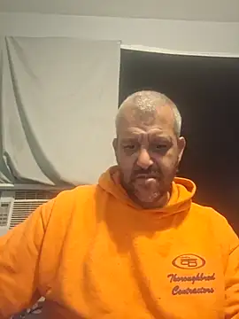 Snapshot of silkstroker6981 chatting on November 10, 11:15 pm silkstroker6981 online show from November 10, 11:15 pm