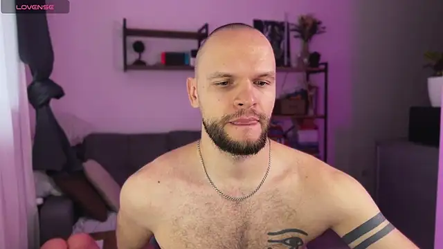 Snapshot of maxx_alexx chatting on December 10, 10:06 am maxx alexx online show from December 10, 10:06 am