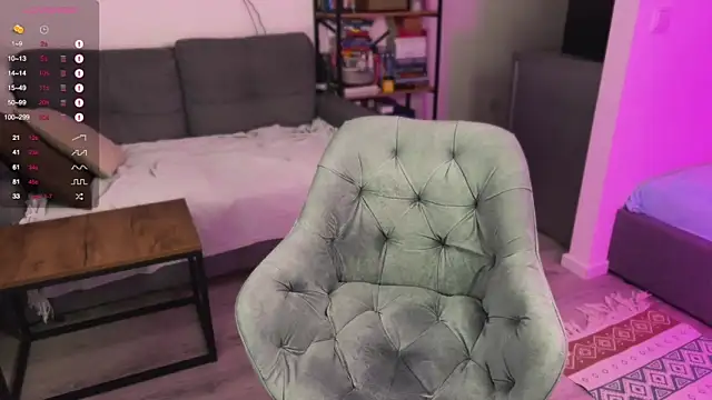 Snapshot of maxx_alexx chatting on December 13, 12:39 pm maxx alexx online show from December 13, 12:39 pm