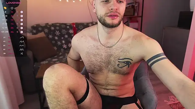 Snapshot of maxx_alexx chatting on December 26, 9:55 am maxx alexx online show from December 26, 9:55 am