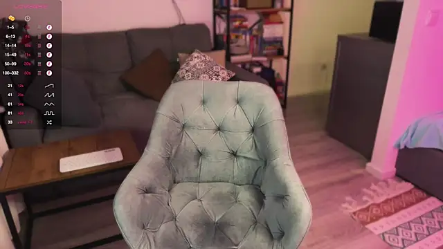 Snapshot of maxx_alexx chatting on January 15, 2:02 pm maxx alexx online show from January 15, 2:02 pm