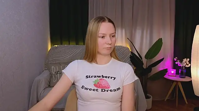 Snapshot of CarolynCohen__ chatting on January 20, 4:54 am CarolynCohen online show from January 20, 4:54 am