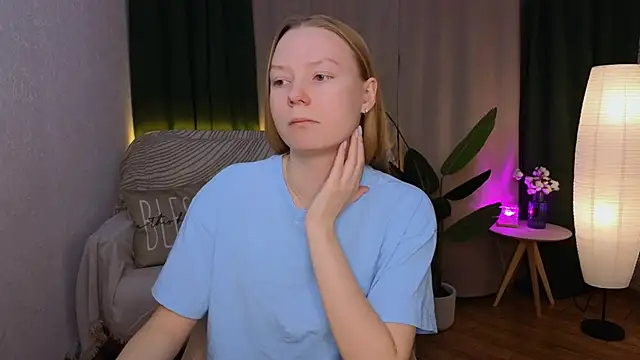 Snapshot of CarolynCohen__ chatting on January 27, 1:59 am CarolynCohen online show from January 27, 1:59 am