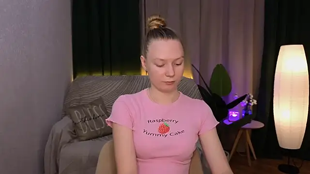 Snapshot of CarolynCohen__ chatting on January 30, 2:06 am CarolynCohen online show from January 30, 2:06 am